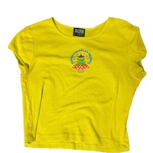 ALAB Zumiez green Yellow Cropped Graphic Tee Large